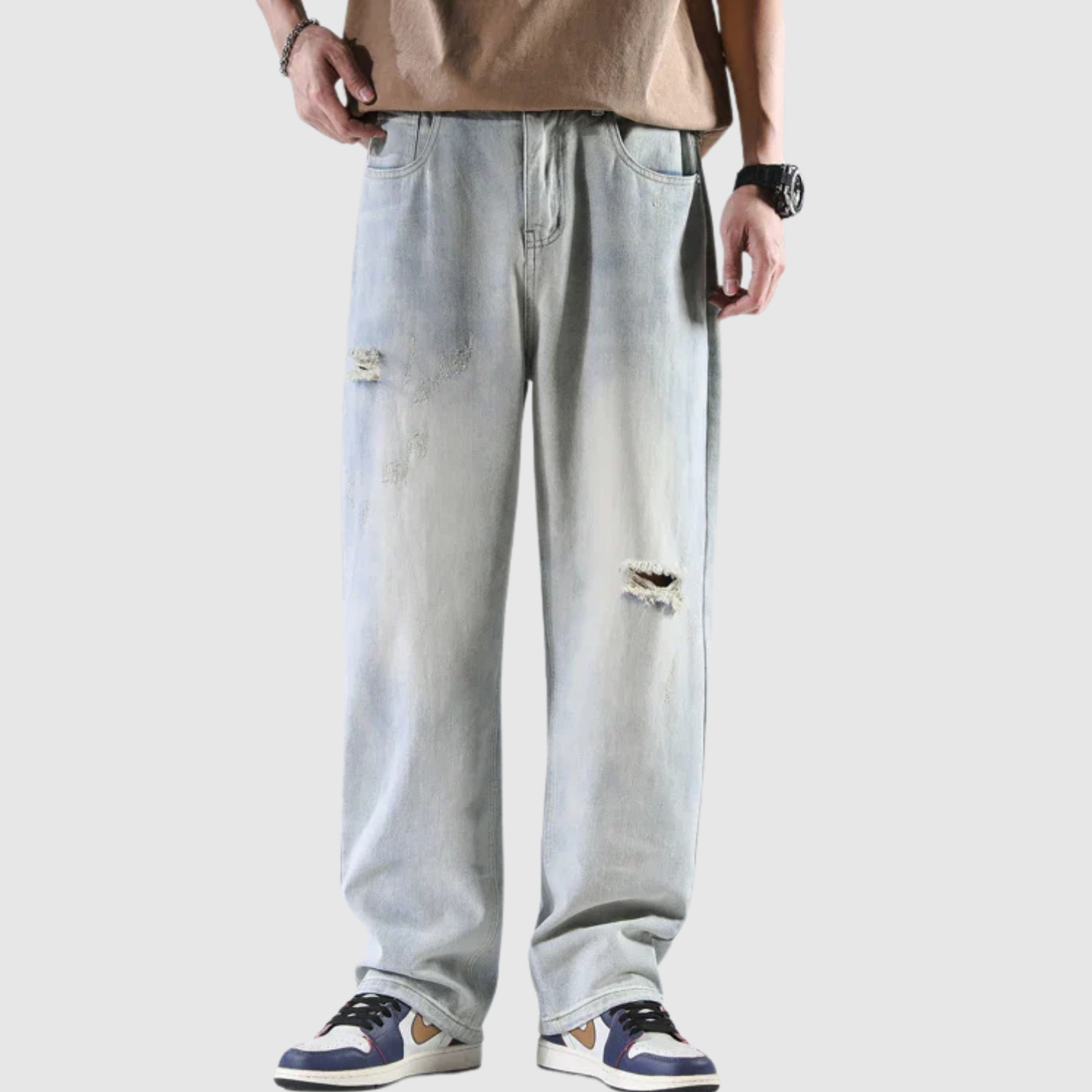 Bruno – Jasne dżinsy z przetarciami