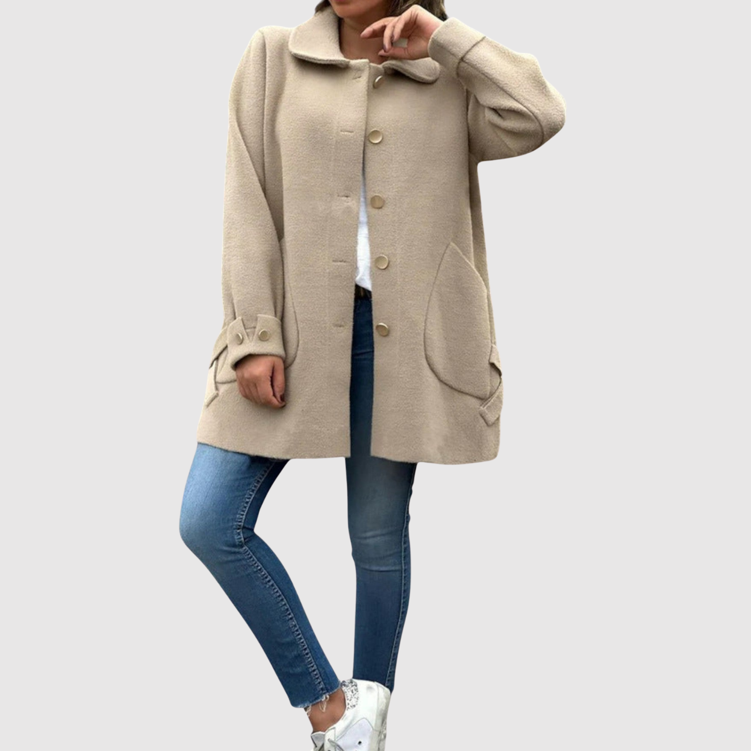 Jelena – Krótki płaszcz z guzikami