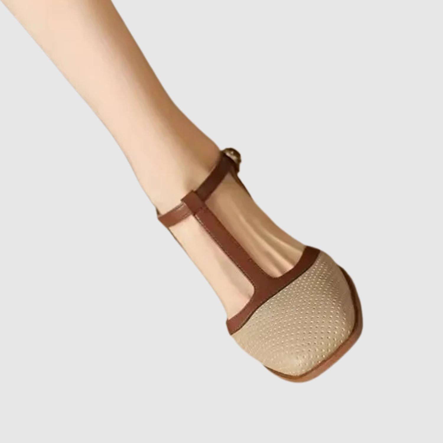 Greta – Retro sandały na niskim obcasie z paskiem