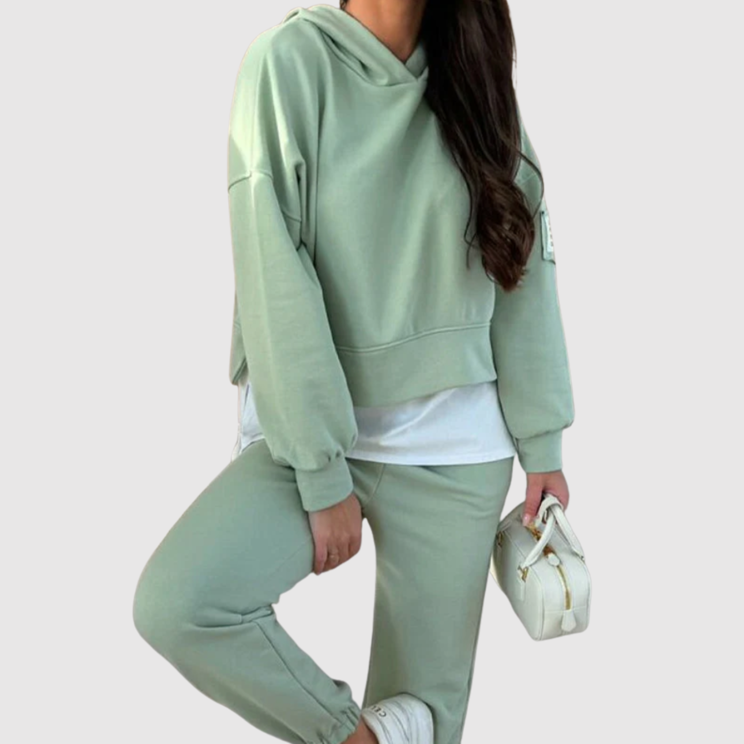 Natálie - Damski sportowy komplet z nowoczesną sylwetką