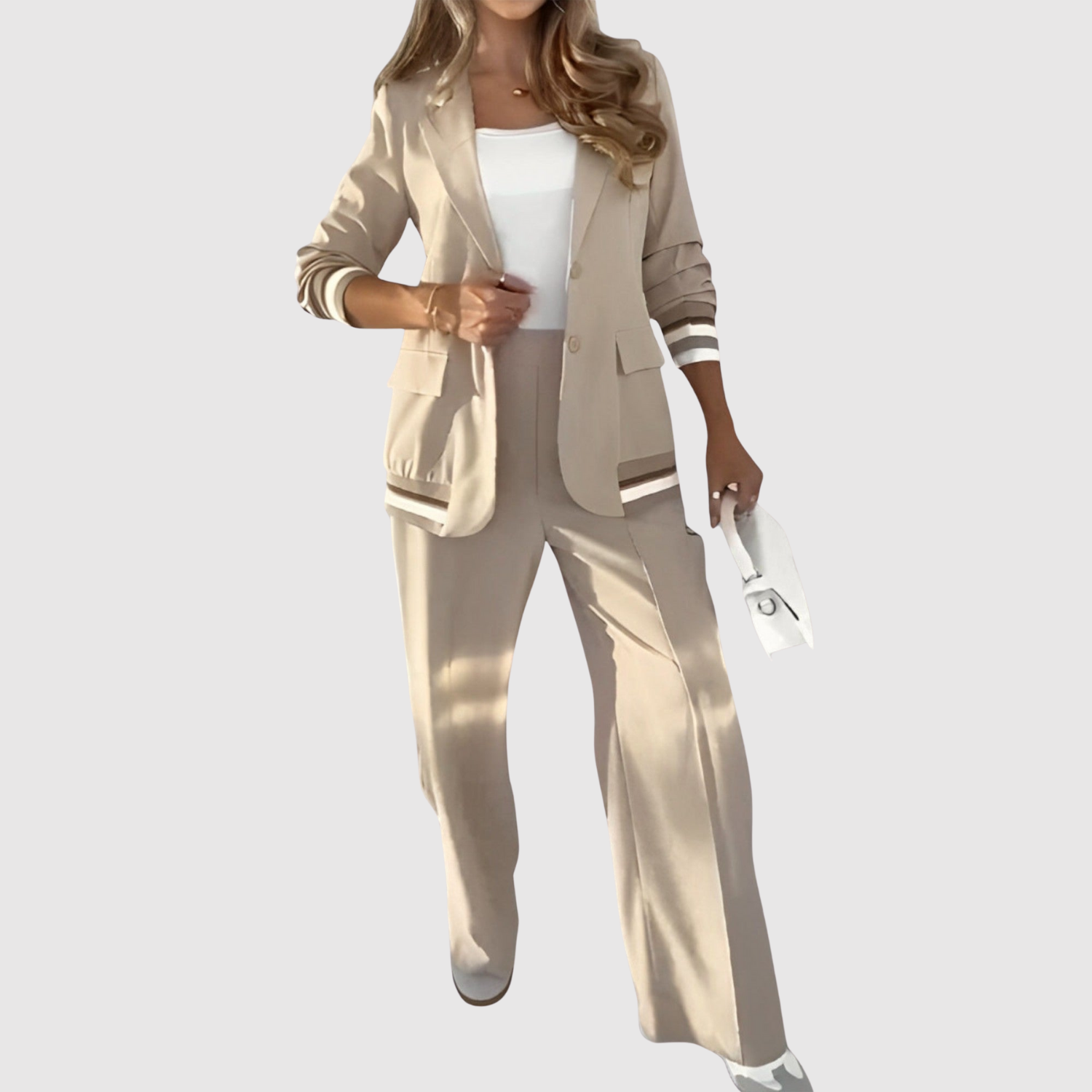 Natálie – Nowoczesny kombinezon ze sportowymi detalami