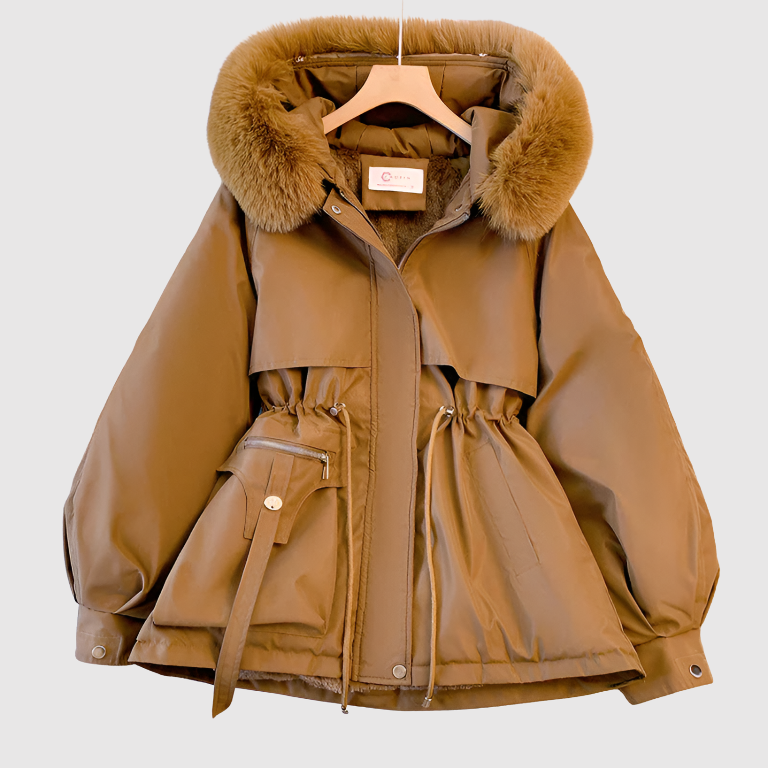 Jelena - Zimowy park z puchową kapturem