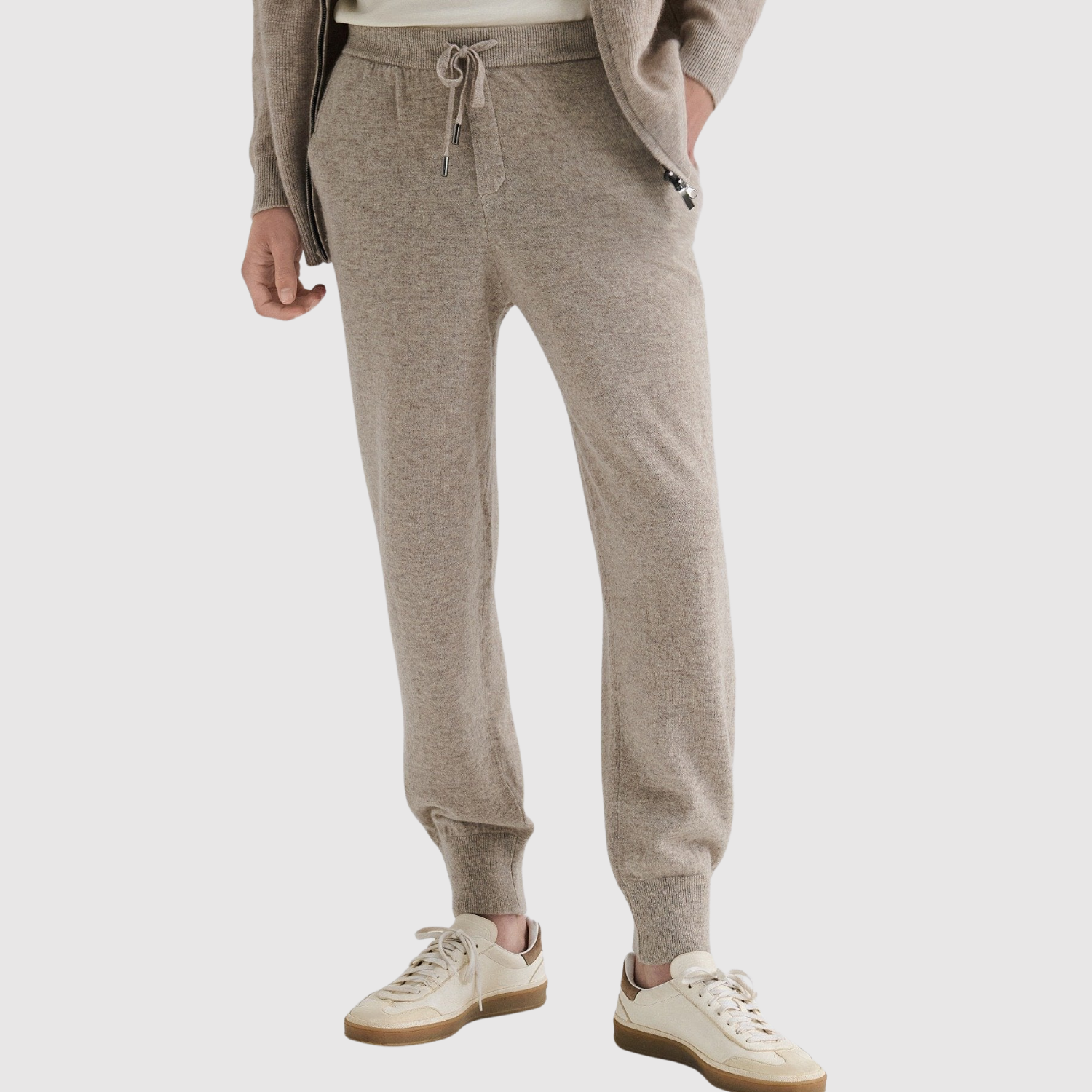 Denis – Podstawowe spodnie sportowe w beżu