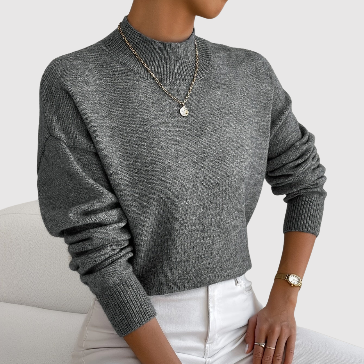 Nora – Klasyczny sweter z elegancką linią