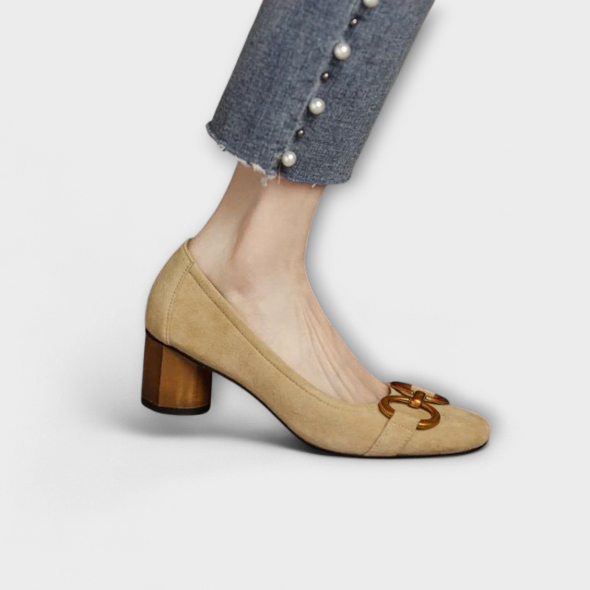 Teodora – Klasyczne czółenka z dekoracyjną klamrą